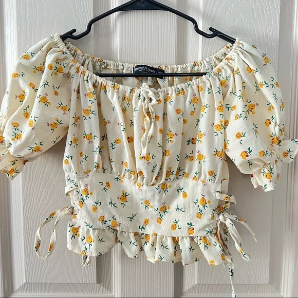 Cute Spring Tops - Picture 5 of 7